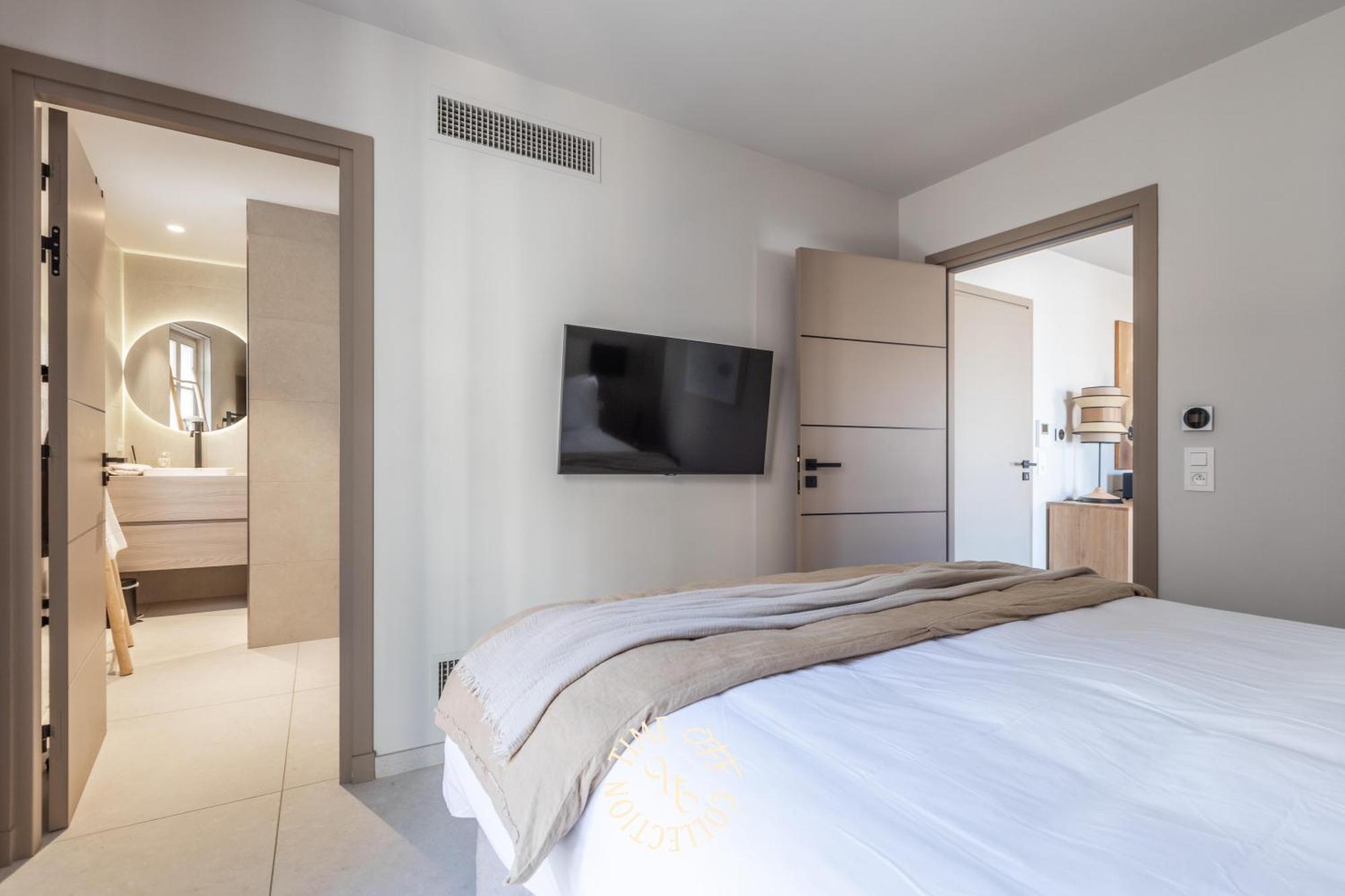 Appartement A&a By Time Off Collection *
